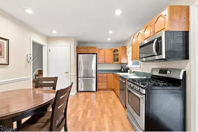 23 Evergreen Dr, Berkeley Heights Township, NJ 07922 - Photo 5