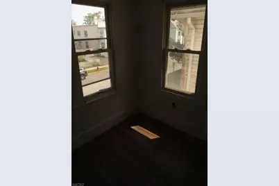 322 Hawthorne St, Orange, NJ 07050 - Photo 19