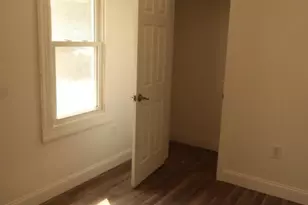 322 Hawthorne St, Orange, NJ 07050 - Photo 9