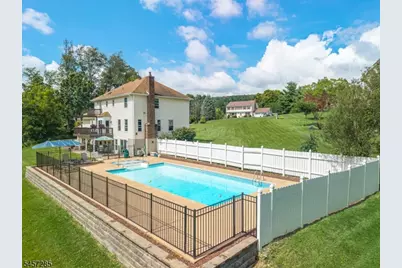 17 Telfer Dr, Vernon, NJ 07418 - Photo 9
