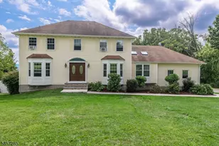 17 Telfer Dr, Vernon, NJ 07418 - Photo 1