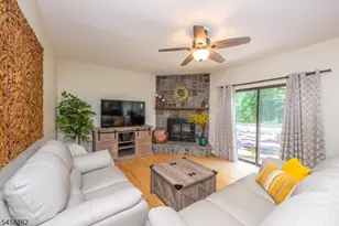 122 Sunrise Dr, Long Hill Township, NJ 07933 - Photo 3