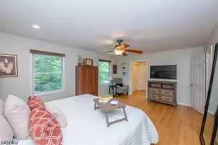 122 Sunrise Dr, Long Hill Township, NJ 07933 - Photo 21