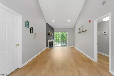314 Cambridge Dr, Butler, NJ 07405 - Photo 3