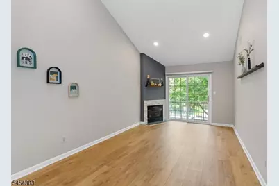 314 Cambridge Dr, Butler, NJ 07405 - Photo 5