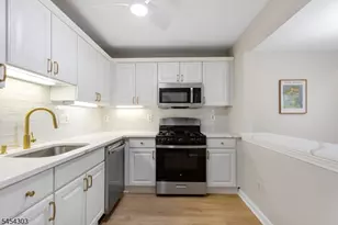 314 Cambridge Dr, Butler, NJ 07405 - Photo 13