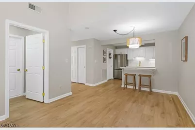 314 Cambridge Dr, Butler, NJ 07405 - Photo 7