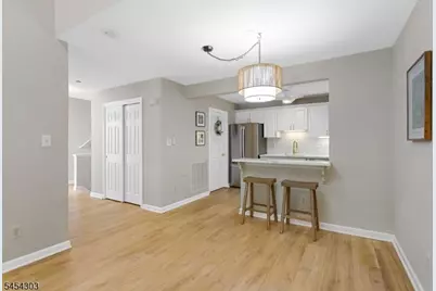 314 Cambridge Dr, Butler, NJ 07405 - Photo 9