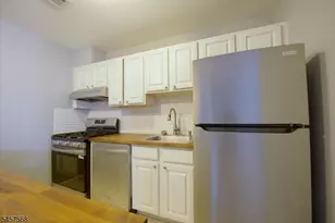 372 Bramhall Ave, Jersey City, NJ 07304 - Photo 5