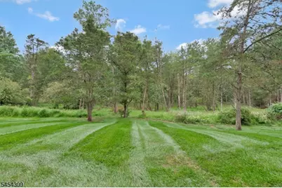 1408 Magnolia Ln, Branchburg Township, NJ 08876 - Photo 15