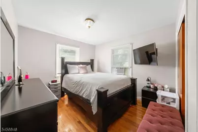 425 Adrianne Ct, Orange, NJ 07050 - Photo 13