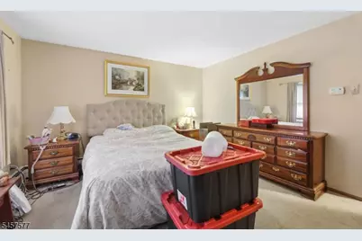 15 Garfield Rd, Parsippany, NJ 07054 - Photo 13