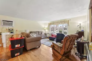 15 Garfield Rd, Parsippany, NJ 07054 - Photo 3