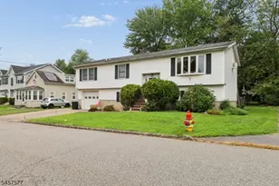 15 Garfield Rd, Parsippany, NJ 07054 - Photo 31