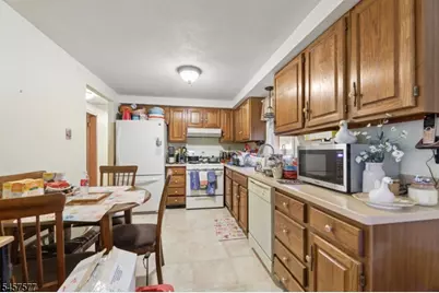 15 Garfield Rd, Parsippany, NJ 07054 - Photo 7