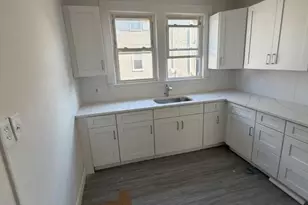 924 Monroe Ave, Elizabeth, NJ 07201 - Photo 3