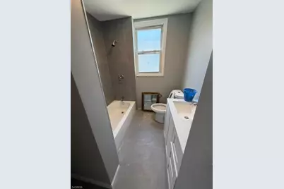 924 Monroe Ave, Elizabeth, NJ 07201 - Photo 9