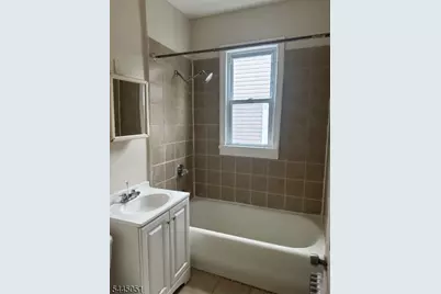 31-33 Norman Rd #2L, Newark, NJ 07106 - Photo 19