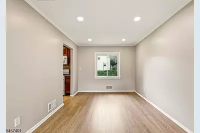 610 Academy Ter, Linden, NJ 07036 - Photo 7