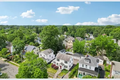 34 Cypress St, Millburn, NJ 07041 - Photo 49