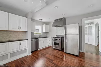 34 Cypress St, Millburn, NJ 07041 - Photo 9