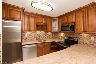 7430 Kennedy Blvd Unit, North Bergen, NJ 07047 - Photo 3