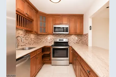 7430 Kennedy Blvd Unit #406, North Bergen, NJ 07047 - Photo 5