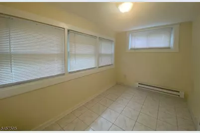 5 Otis Pl, Wayne, NJ 07470 - Photo 7