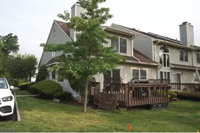 675 Raritan Rd #13, Clark Township, NJ 07066 - Photo 5