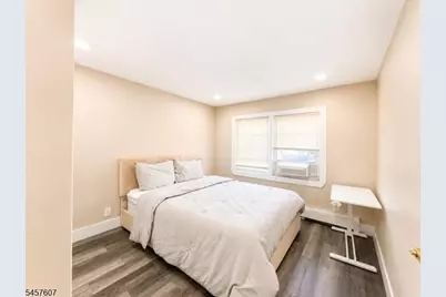 936 Stuyvesant Ave, Union Township, NJ 07083 - Photo 5