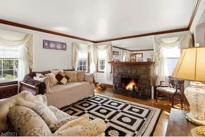 24 Cleveland Ave, Newark, NJ 07106 - Photo 3