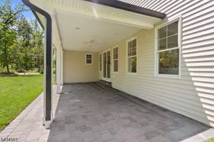 60 W Hobart Gap Rd, Livingston, NJ 07039 - Photo 39