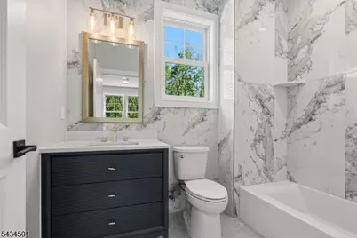 60 W Hobart Gap Rd, Livingston, NJ 07039 - Photo 25