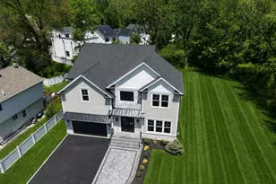 60 W Hobart Gap Rd, Livingston, NJ 07039 - Photo 3