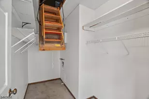 56 Portsmouth Ct, Hamburg, NJ 07419 - Photo 21