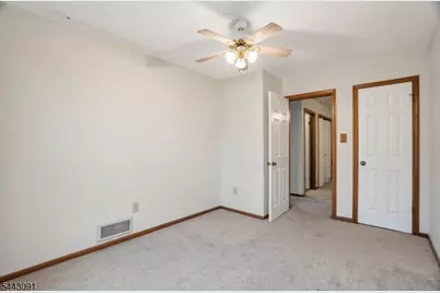 56 Portsmouth Ct, Hamburg, NJ 07419 - Photo 17