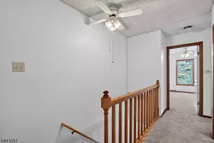 56 Portsmouth Ct, Hamburg, NJ 07419 - Photo 23