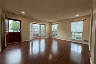 30 Columbus Dr, Franklin Township, NJ 08823 - Photo 3
