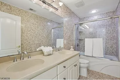 11 Valley Wood Dr, Franklin Township, NJ 08873 - Photo 21