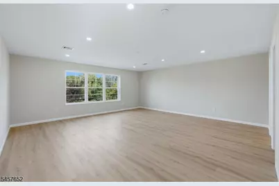 10A Delar Pkwy #A, Franklin Township, NJ 08823 - Photo 17