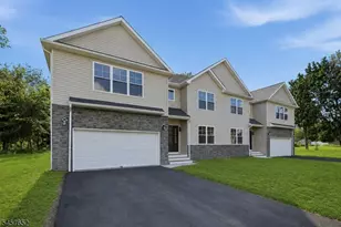 10A Delar Parkway, Franklin Township, NJ 08823 - Photo 1