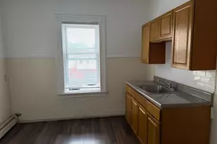 555 Broadway, Newark, NJ 07104 - Photo 7