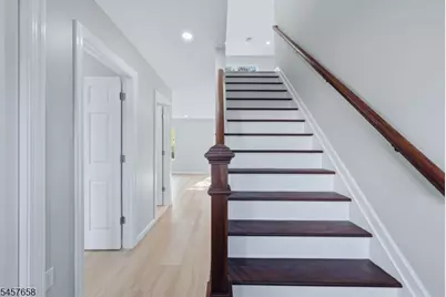 10 B Delar Pkwy #B, Franklin Township, NJ 08823 - Photo 3