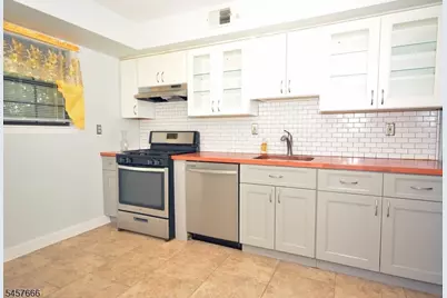 29 Barclay Ct, Lawrence Township, NJ 08648 - Photo 5