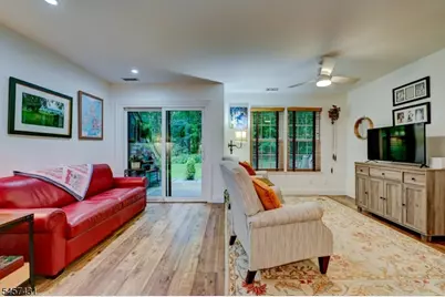 4E New Bedford Rd #E, West Milford, NJ 07480 - Photo 15