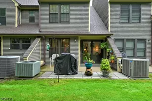 4E New Bedford Rd, West Milford, NJ 07480 - Photo 25