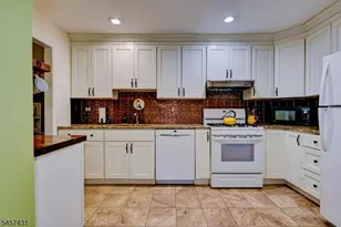 4E New Bedford Rd, West Milford, NJ 07480 - Photo 5