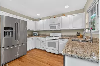2 Shackamaxon Ter, Clinton Township, NJ 08801 - Photo 5