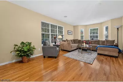 2 Shackamaxon Ter, Clinton Township, NJ 08801 - Photo 11