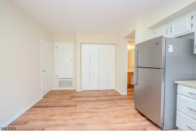 9 Evans Court, Bedminster Township, NJ 07921 - Photo 13